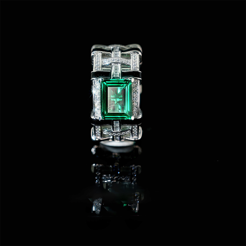 925 Sterling Silver Shiny Full Diamond Emerald Ring
